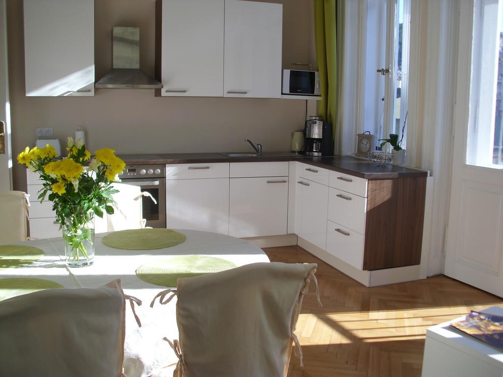 Apartment In City Center - Morassi 카를로비바리 외부 사진